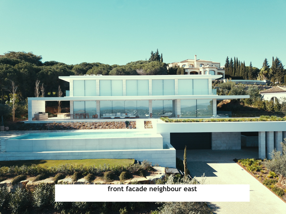 Villa for sale in Sotogrande